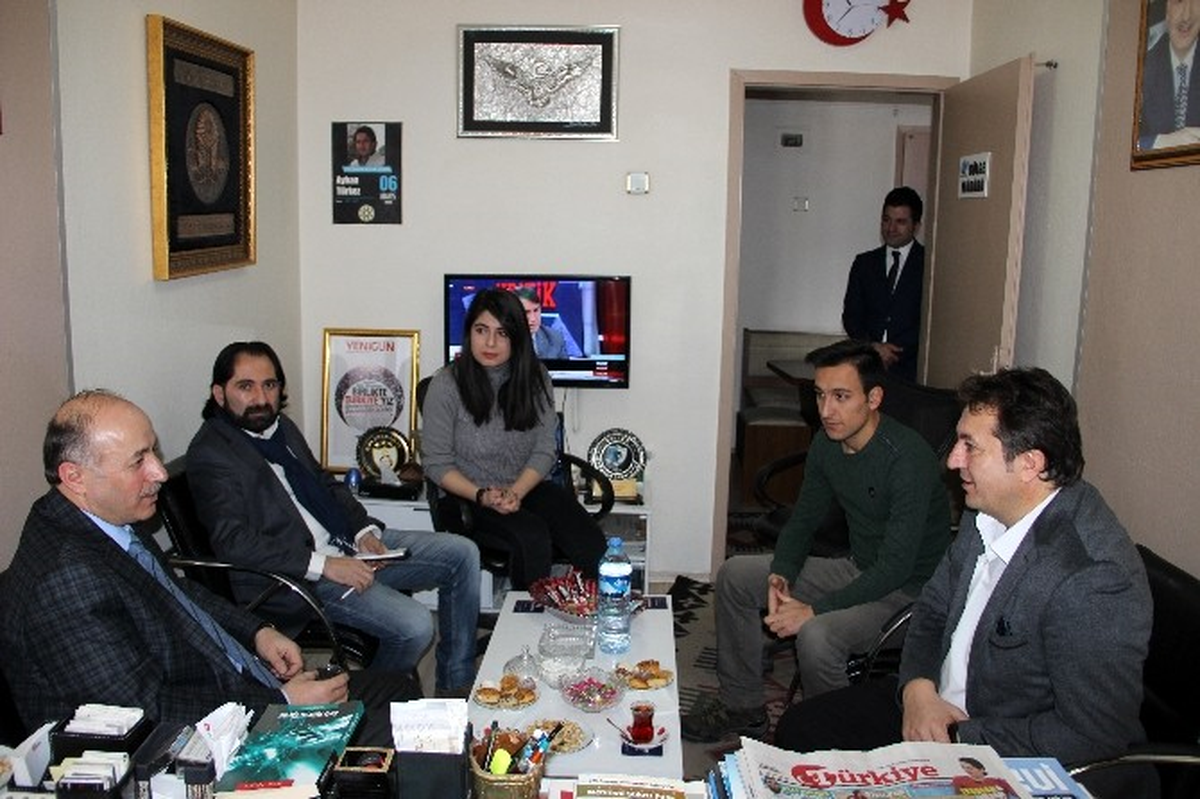 Vali Azizoğlu: "Okulları Kapatmak Marifet Değil"