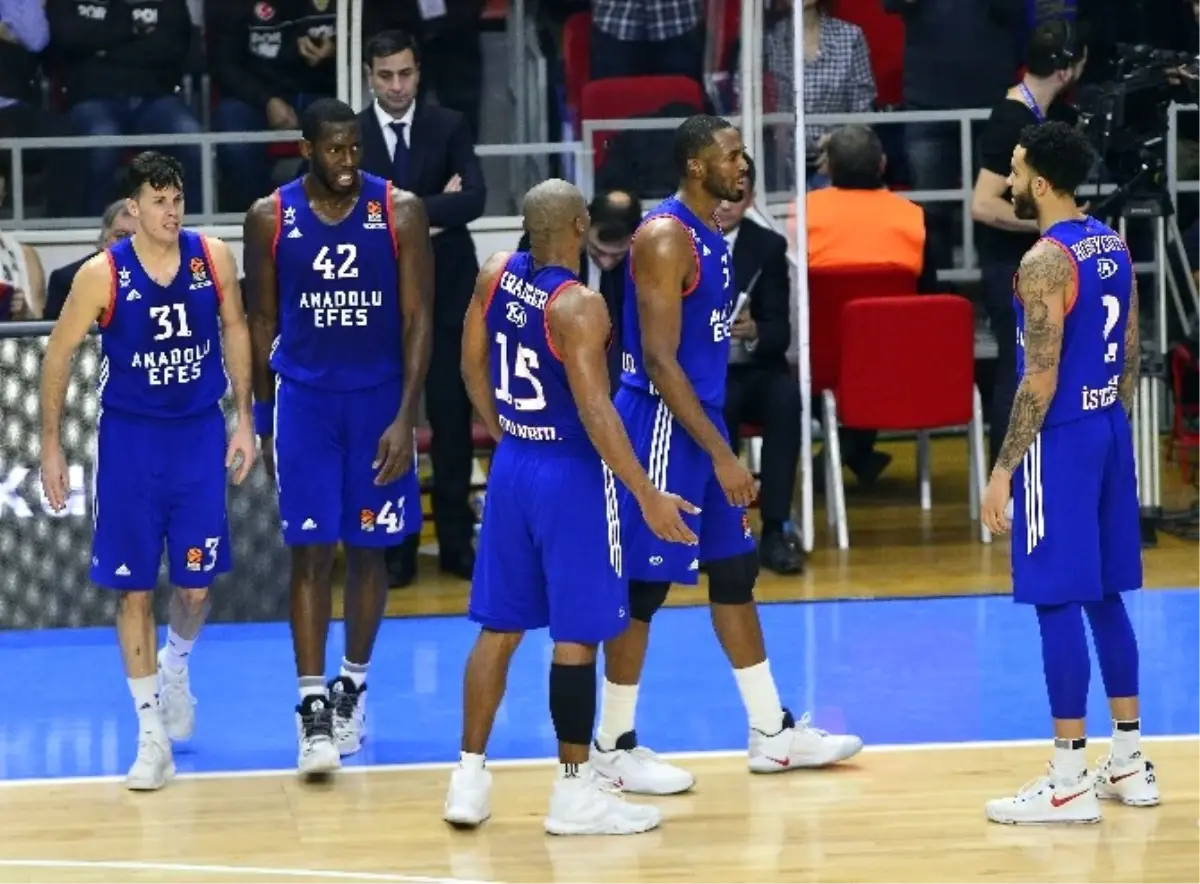 Anadolu Efes, Real Madrid\'i Ağırlıyor