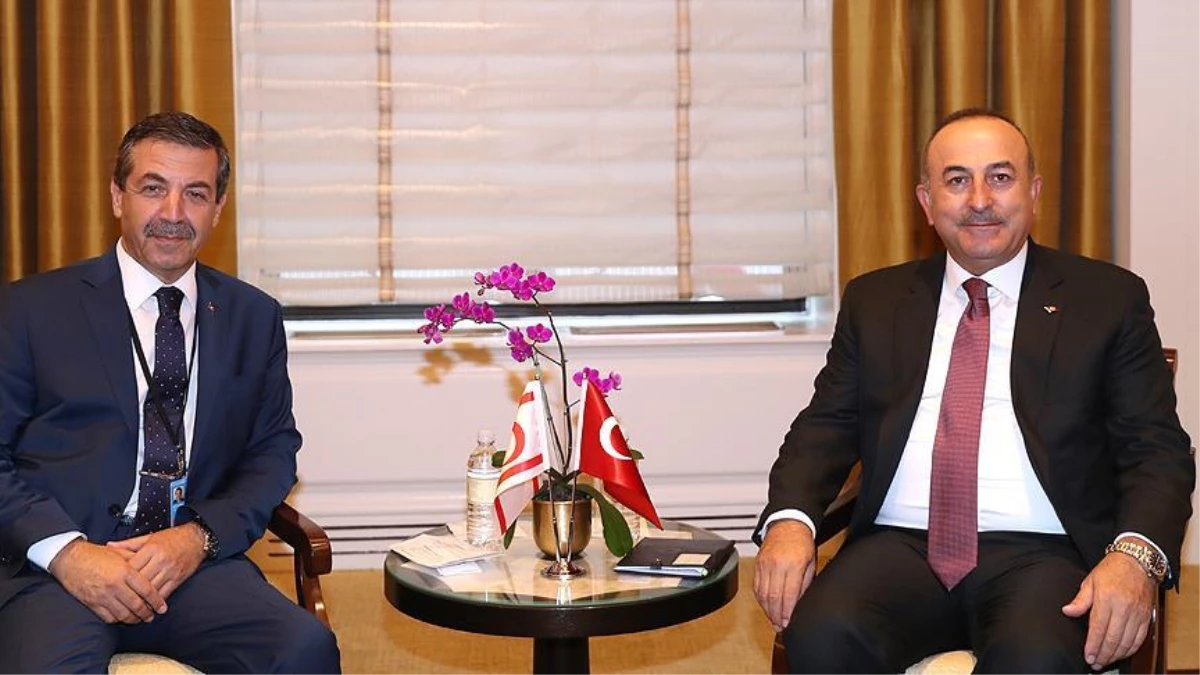 Bakan Çavuşoğlu, KKTC Dışişleri Bakanı Ertuğruloğlu ile Görüştü