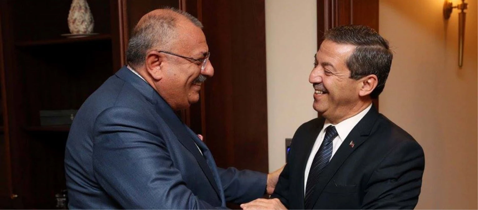 Başbakan Yardımcısı Türkeş, KKTC Dışişleri Bakanı Ertuğruloğlu\'nu Kabul Etti