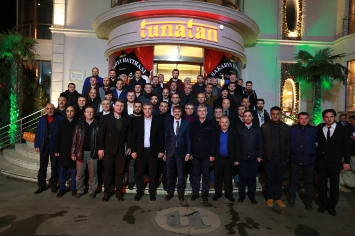 Başkan Toçoğlu AK Parti Serdivan İlçe Teşkilatı Değerlendirme Toplantısına Katıldı