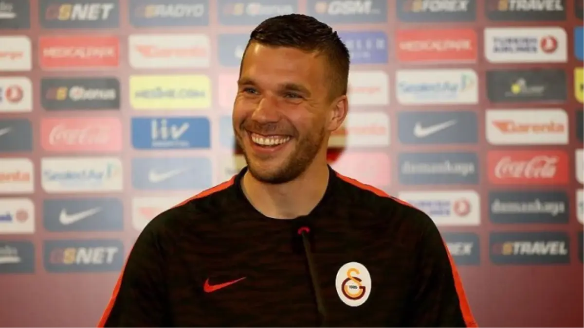 Çin Kulübü Podolski İçin Galatasaray\'ın Kapısını Çaldı