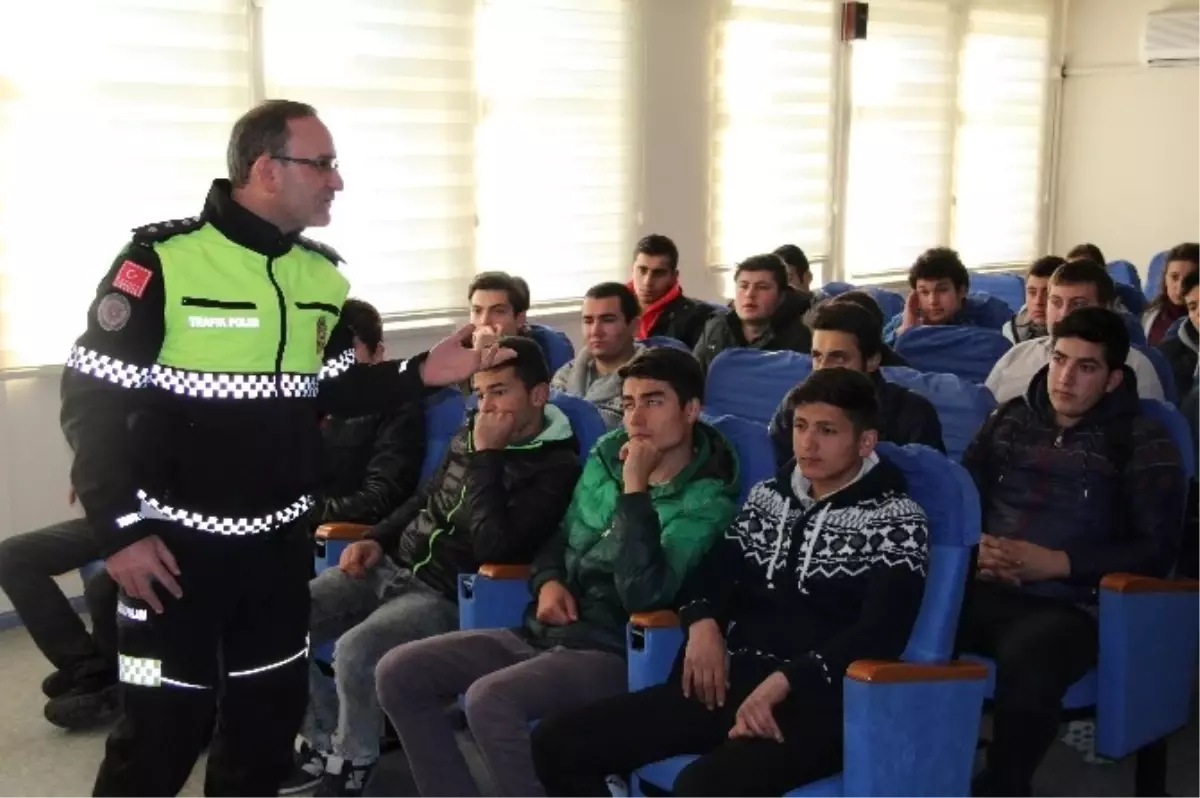 Fethiye Lise Öğrencilerine Trafik Eğitimi