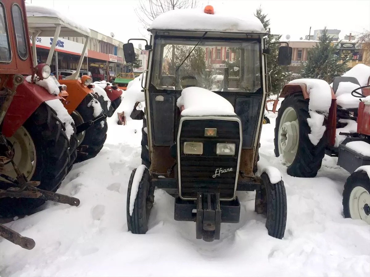 İzmir\'de Traktör Hırsızlığı