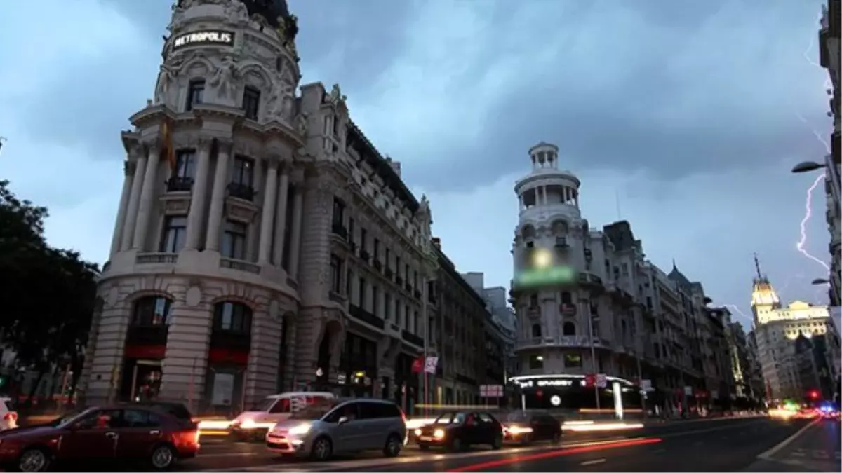 Madrid\'de Trafiğe Çıkan Araçlara Sınırlama