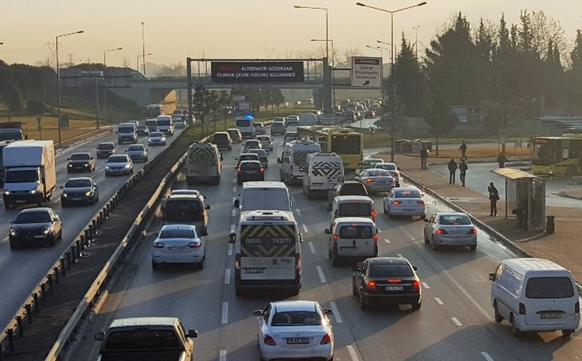 Mollaarap ve Dikkaldırım\'da Trafik Düzenlemesi