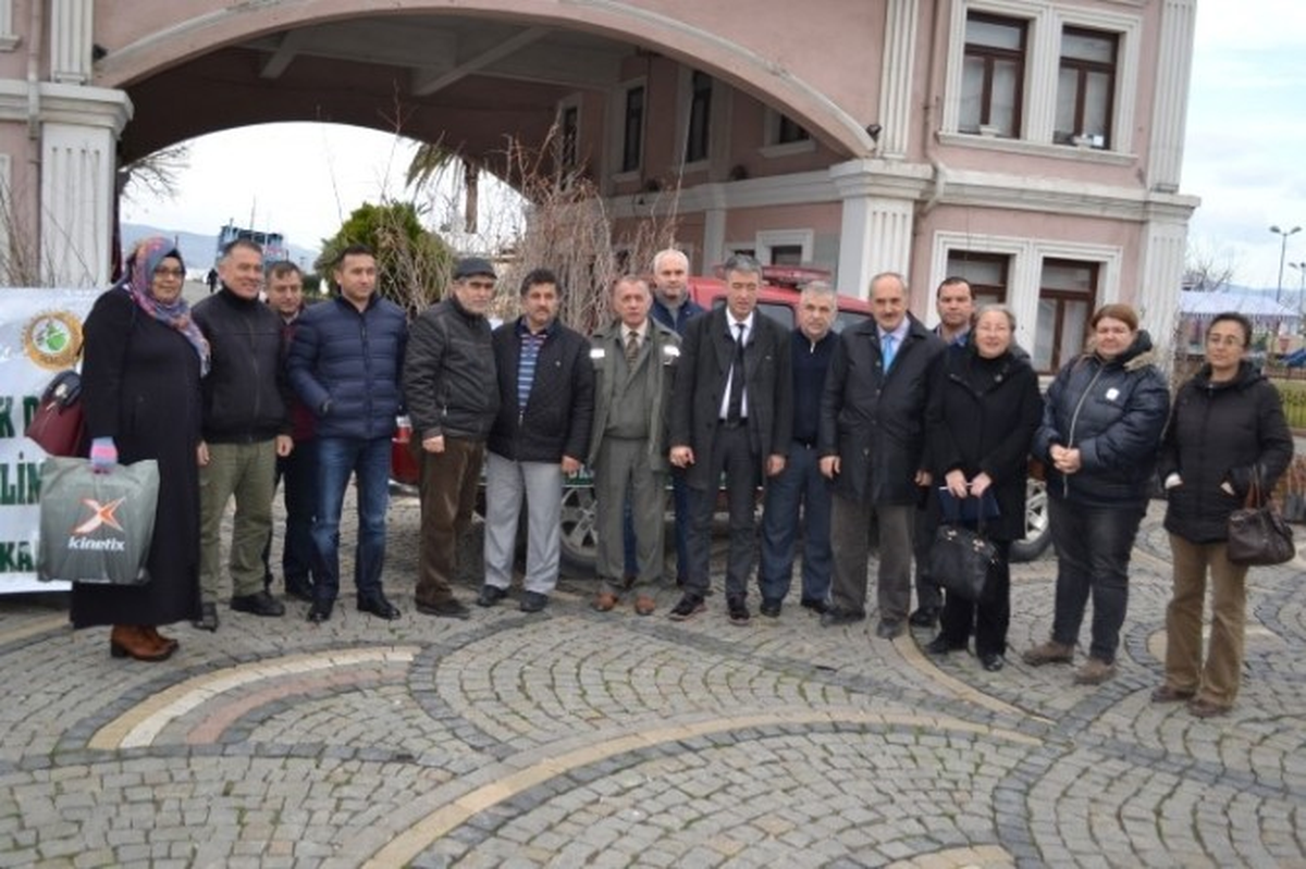 Orman İşletmesi\'nen Ücretsiz Fidan Dağıtımı