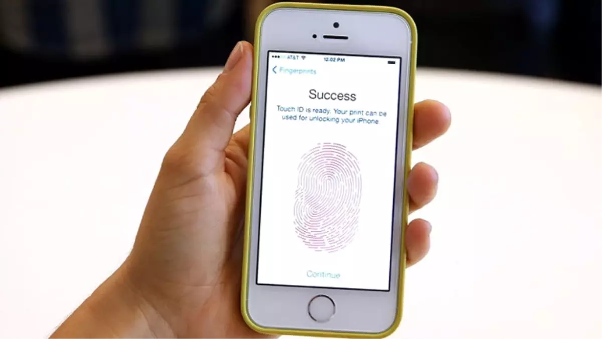 Touch Id\'yi Aşan 6 Yaşında Ufaklık!