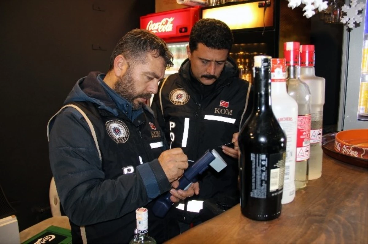 Adana\'da Yılbaşı Öncesi 300 Polisle Asayiş ve Sahte İçki Uygulaması