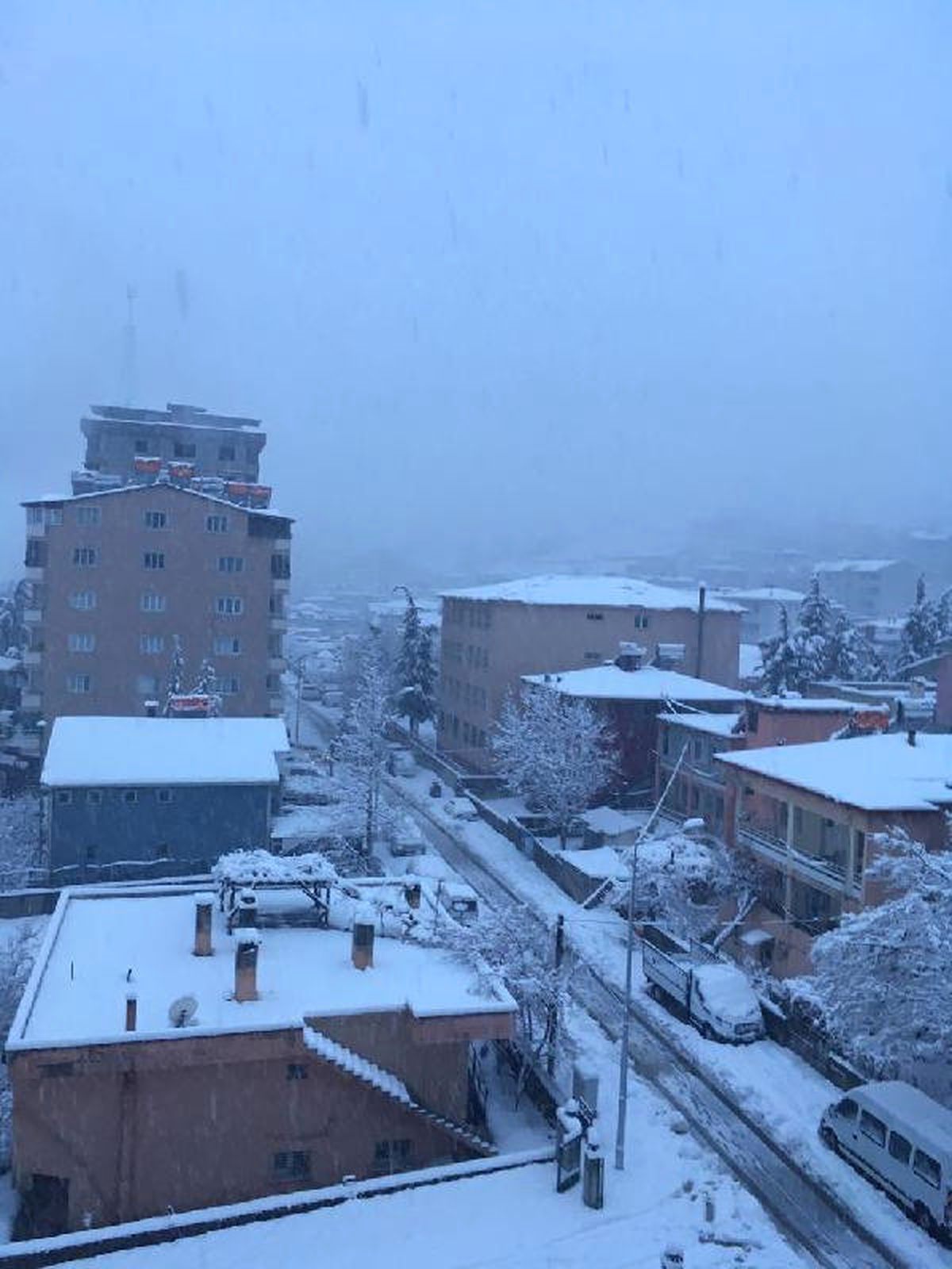 Adana\'nın Pozantı İlçesinde Kar Tatili