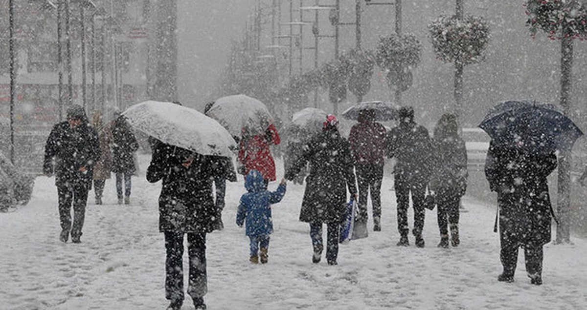 Ankara\'da Yoğun Kar Etkili Oldu