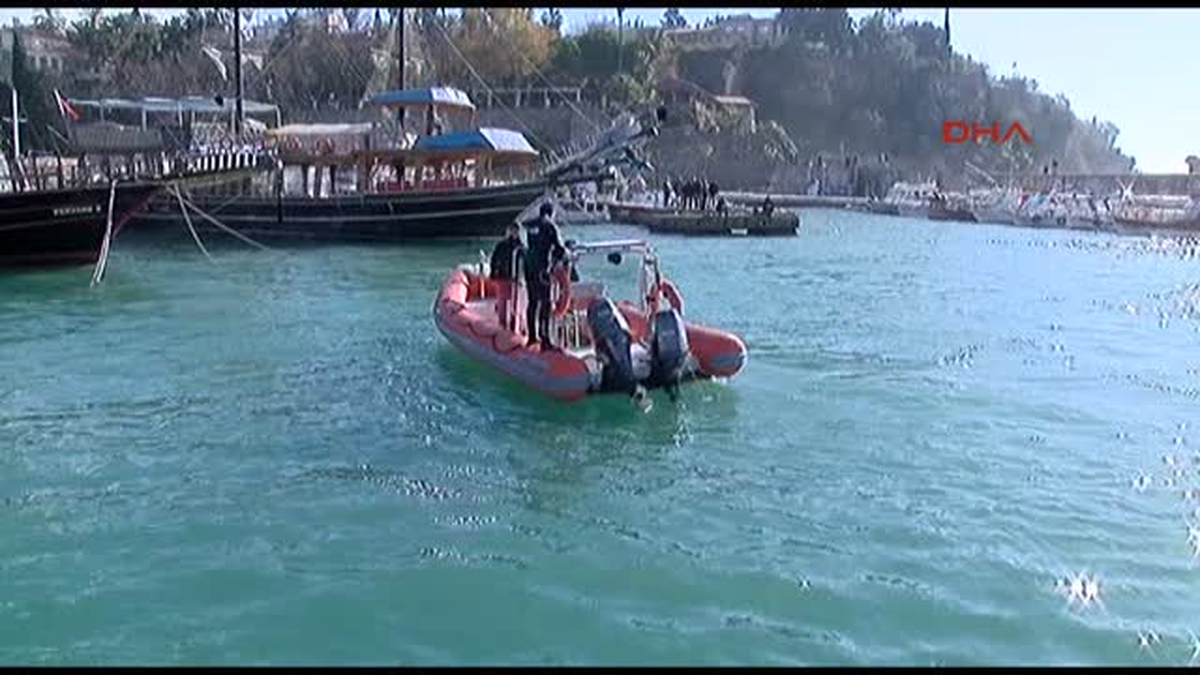 Antalya - Boğulma Tehlikesi Geçiren Mühendisi Deniz Polisi Kurtardı