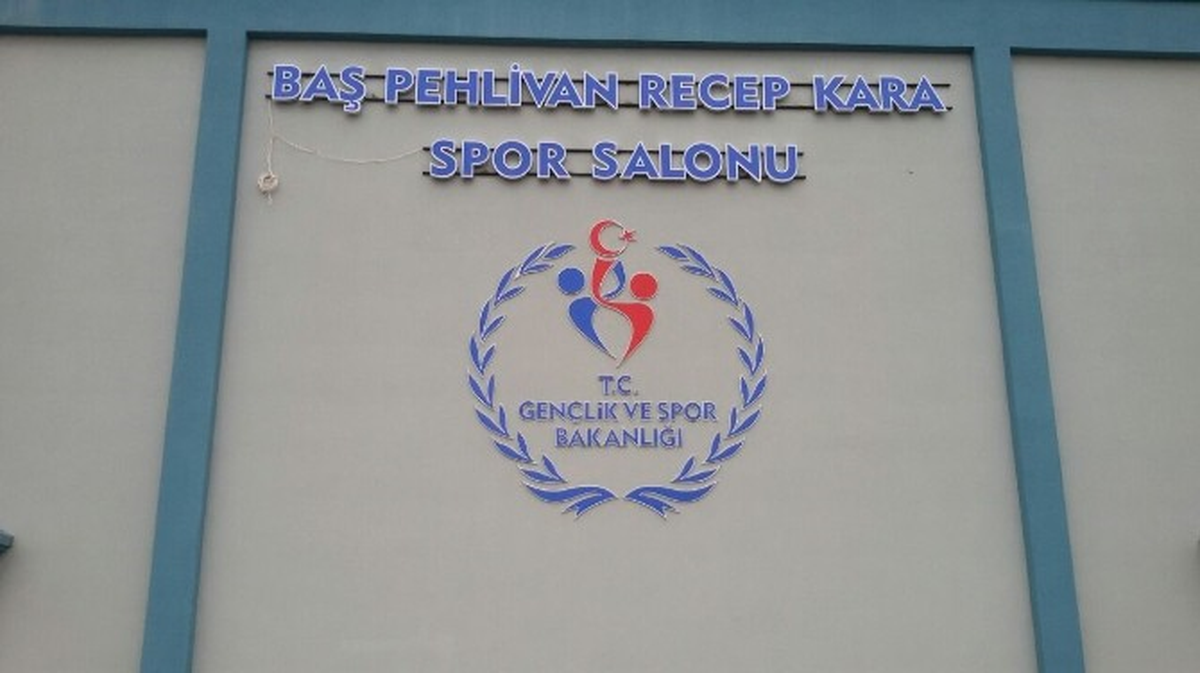 Başpehlivan Recep Kara\'ya Vefa