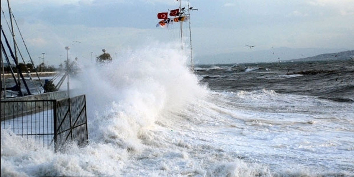 Batı Karadeniz\'de Fırtına