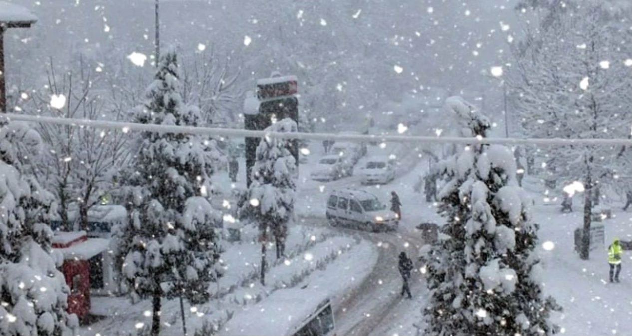 Burdur\'da Kar Yağışı (3)