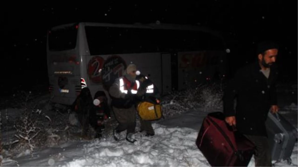 Burdur\'da Trafik Kazası: 5 Yaralı