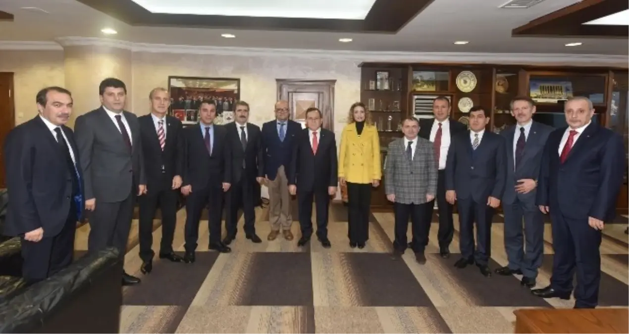 Doğu Karadeniz Meme Hastalıkları Derneği\'nden Ttso\'ya Teşekkür Plaketi