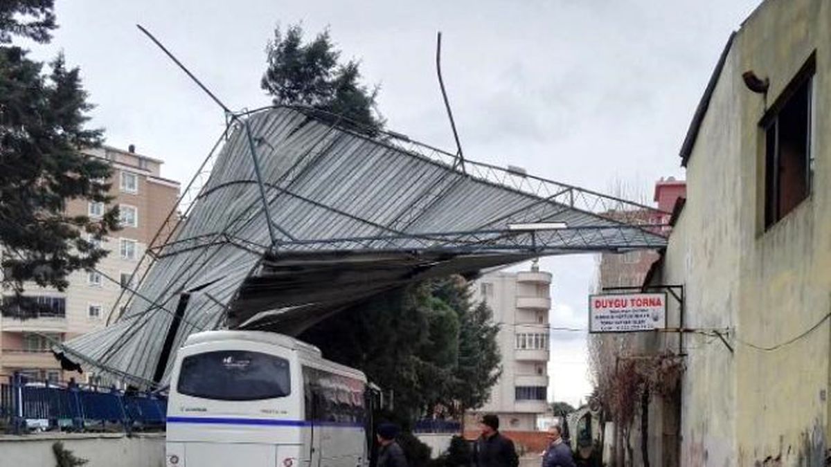 Edremit\'te Fırtına