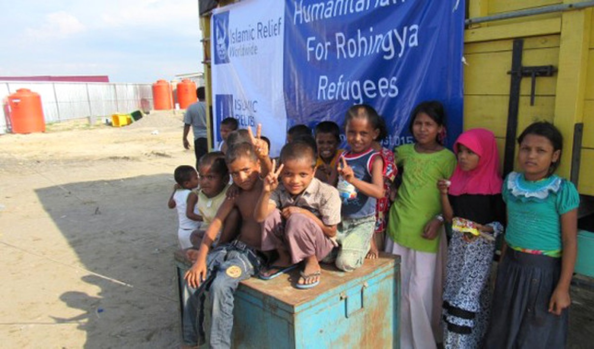 Endonezya\'dan Arakan Müslümanlarına Yardım