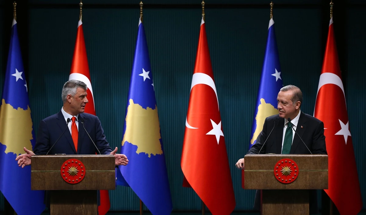 Erdoğan\'dan Kosovalı Gazeteciye: Türkiye\'nin Gücü Vardı, Kosova Dayanamaz!