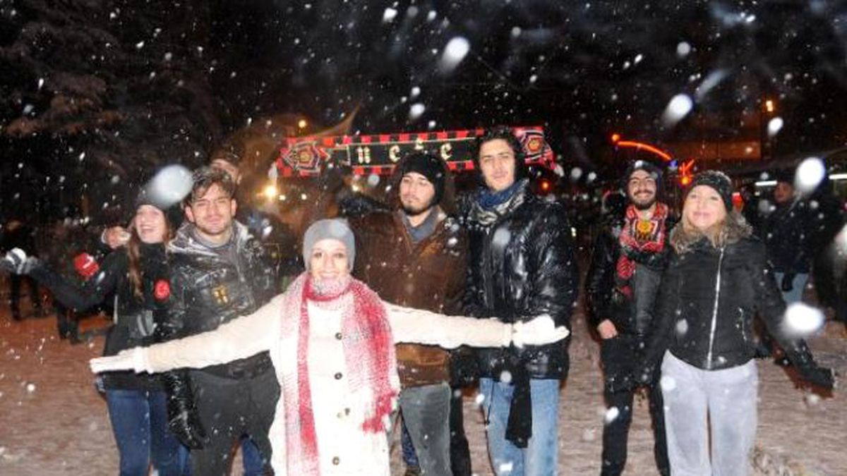 Eskişehir\'de Kartopu Savaşı