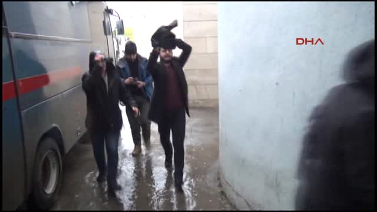 Fetö\'nün \'Ablaları\' Adliyeye Sevk Edildi