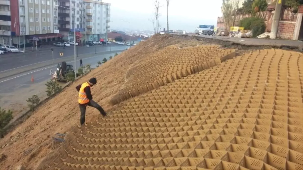 Gebze\'de Peyzaj Çalışmaları Sürüyor