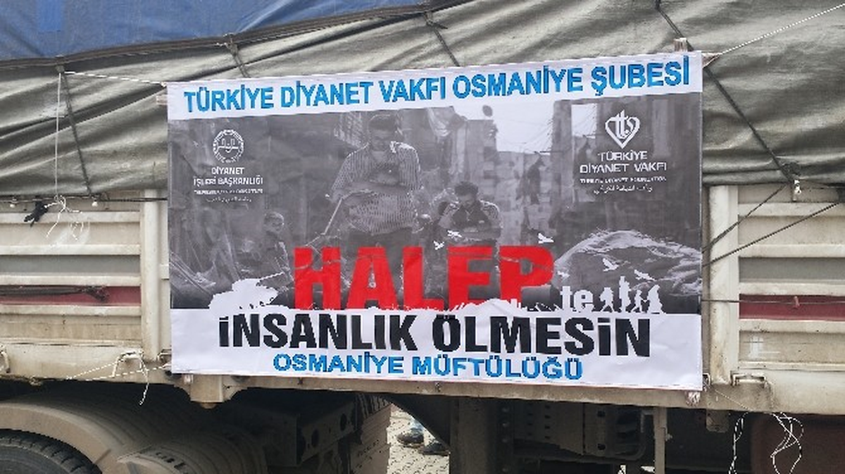 Halep\'ten Tahliye Edilen Suriye\'lilere Yardımlar Sürüyor