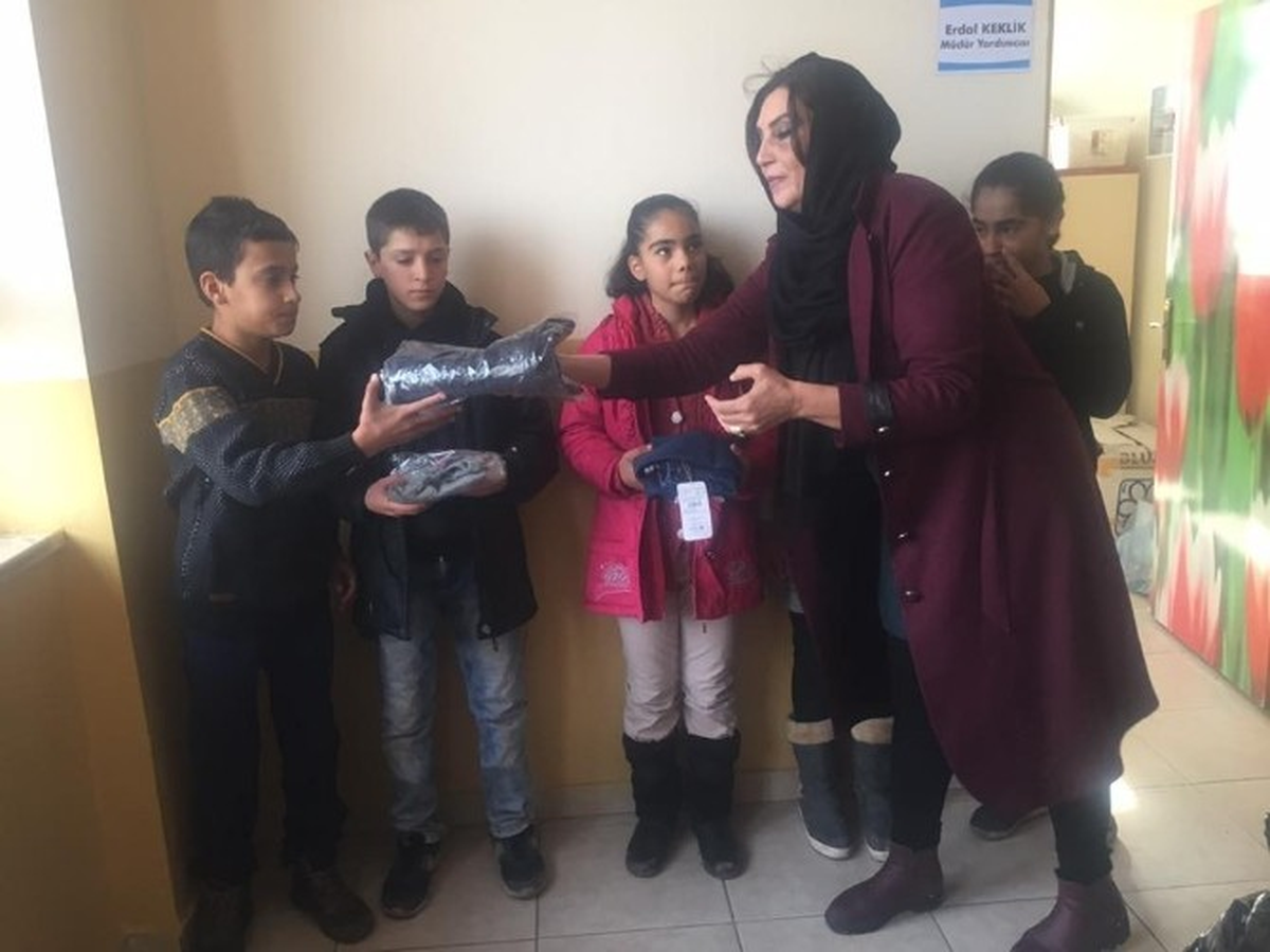 İbb \'Den Batmanlı Öğrencilere Giyim Yardımı