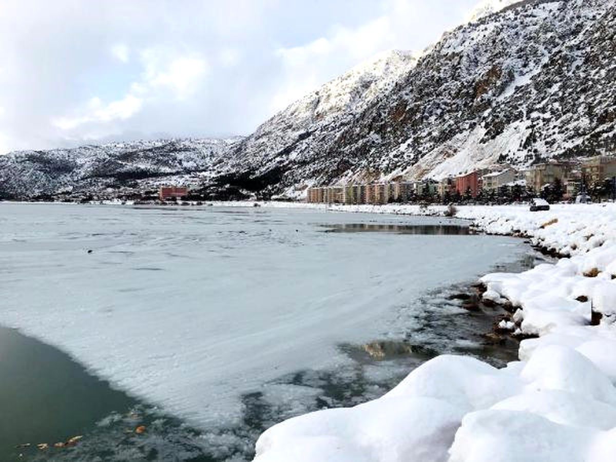 Isparta\'da Kar Yaşamı Olumsuz Etkiliyor