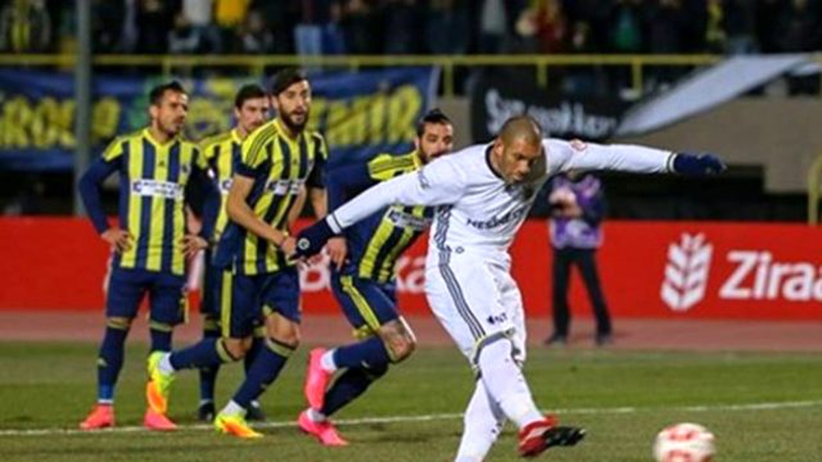Kadıköy\'de Konuk Menemen Belediyespor