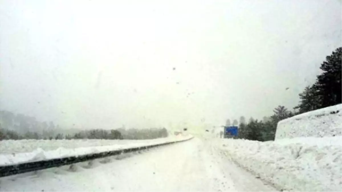 Kar, Akseki- Seydişehir Yolunu Kapattı (2)