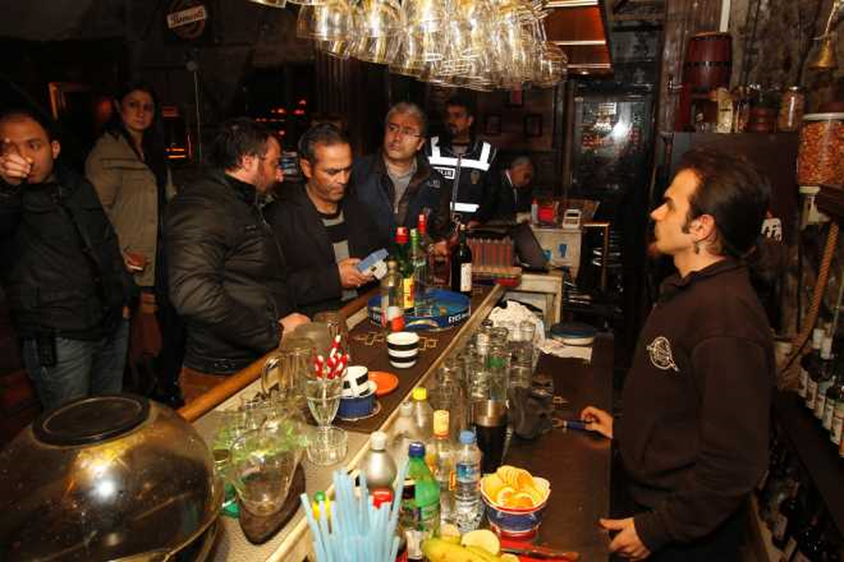 Kartal\'da Eğlence Mekanlarına Yılbaşı Denetimi