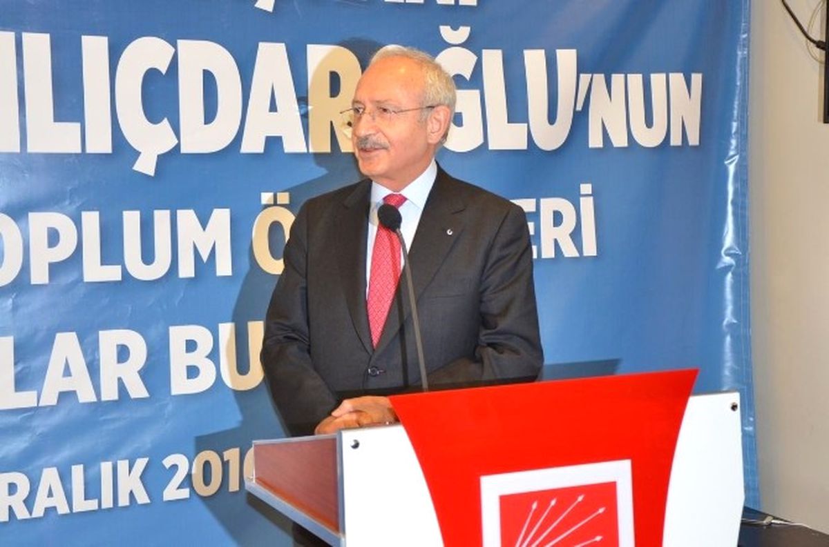 Kılıçdaroğlu, Milas\'ta Muhtarlar ve Stk\'larla Buluştu