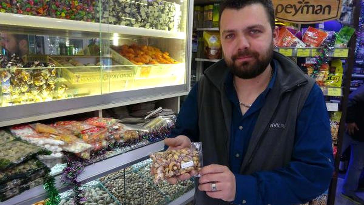 Kuruyemiş Paketlerinde Yılbaşı İçin Sürpriz Hediye
