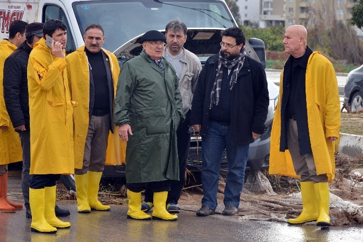 Mersin\'de Yaralar Sarılıyor