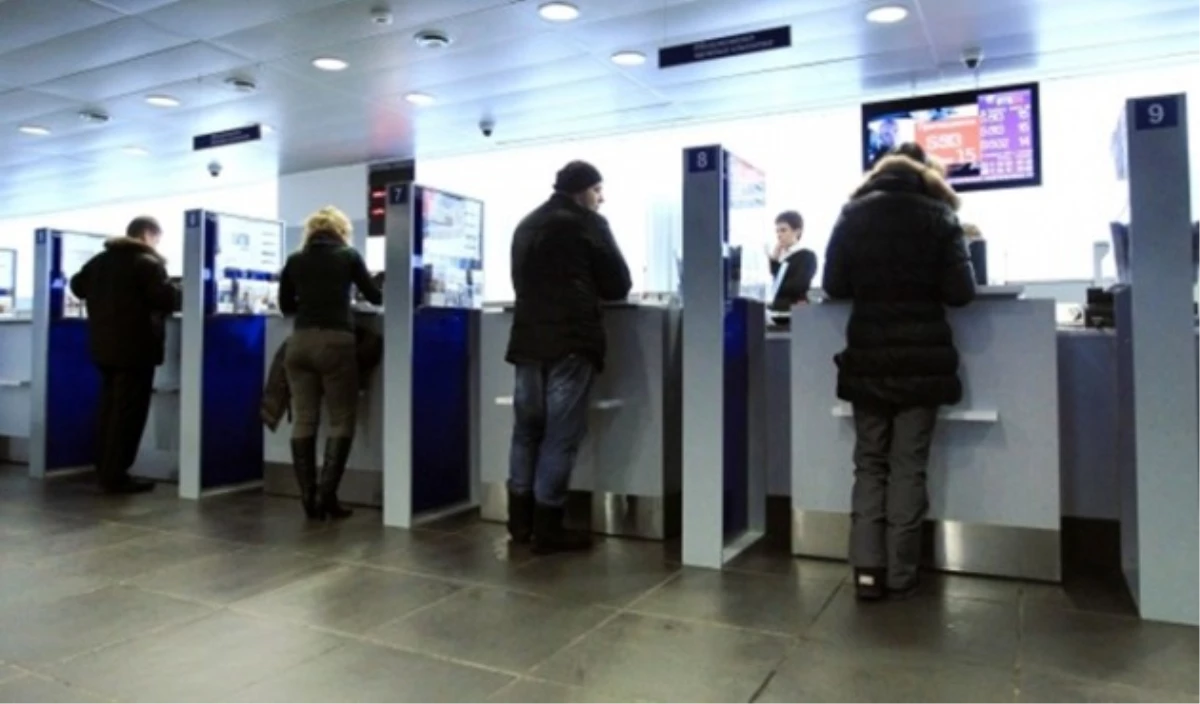 Rusya\'da İki Bankanın Lisansı İptal Edildi