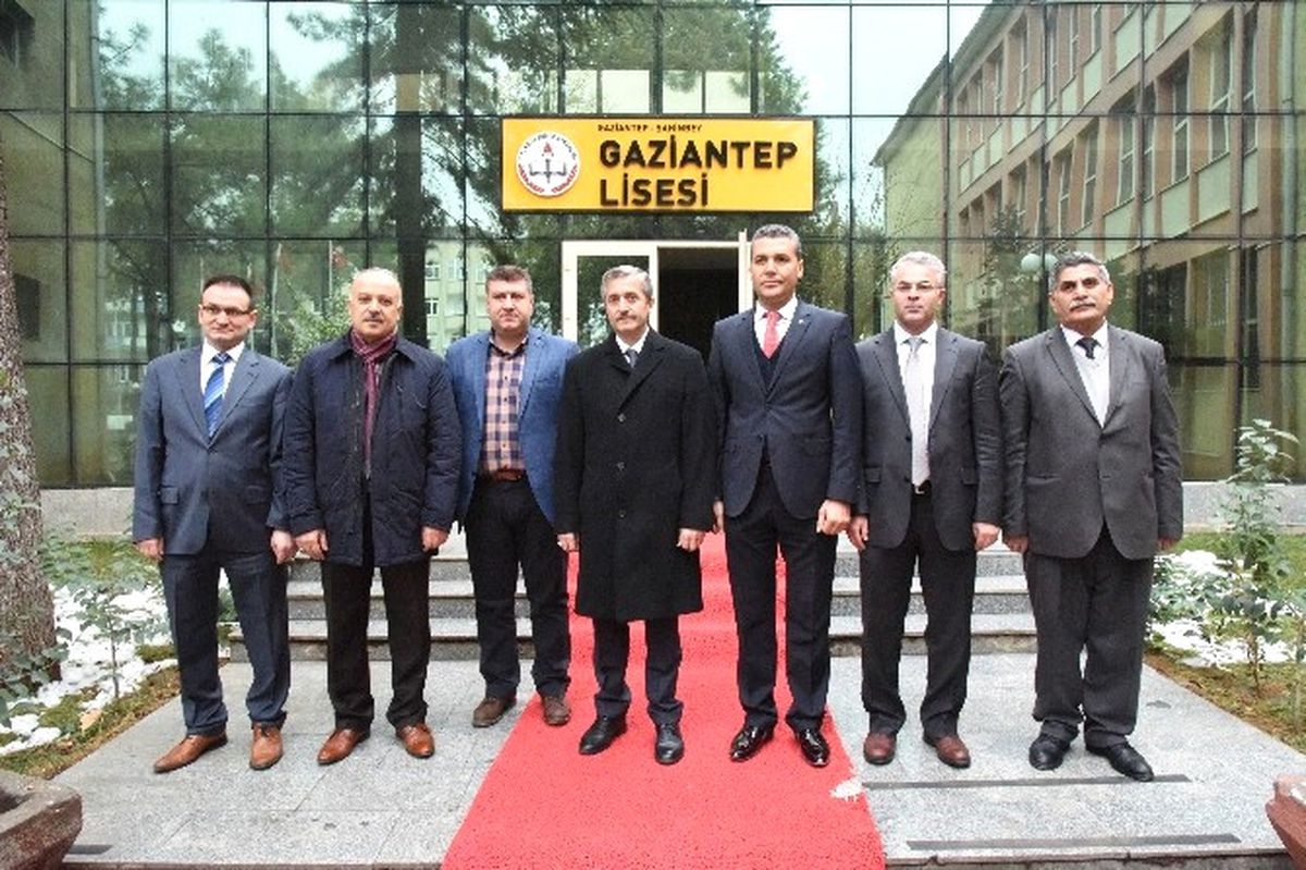 Şahinbey\'den Öğrencilere Umre Müjdesi