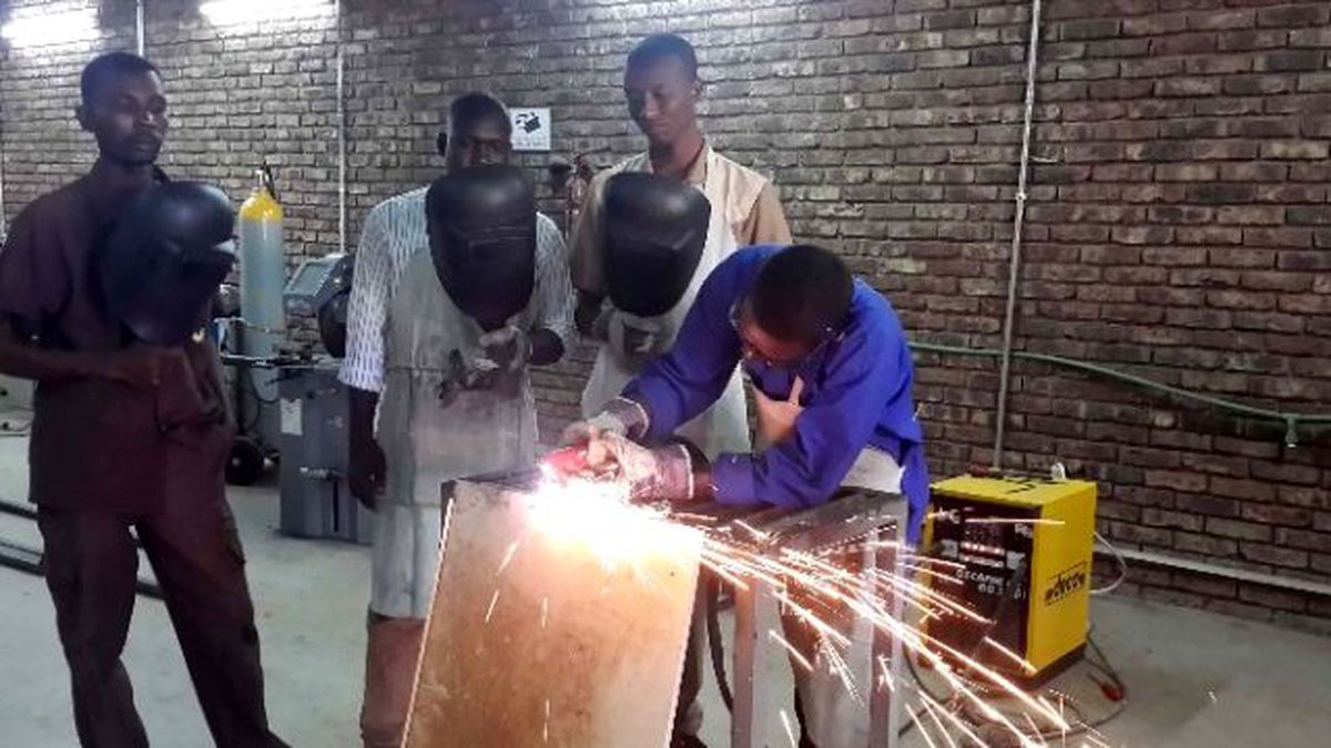 Sudan\'da Tika\'dan Meslek Eğiticilerin Eğitimi