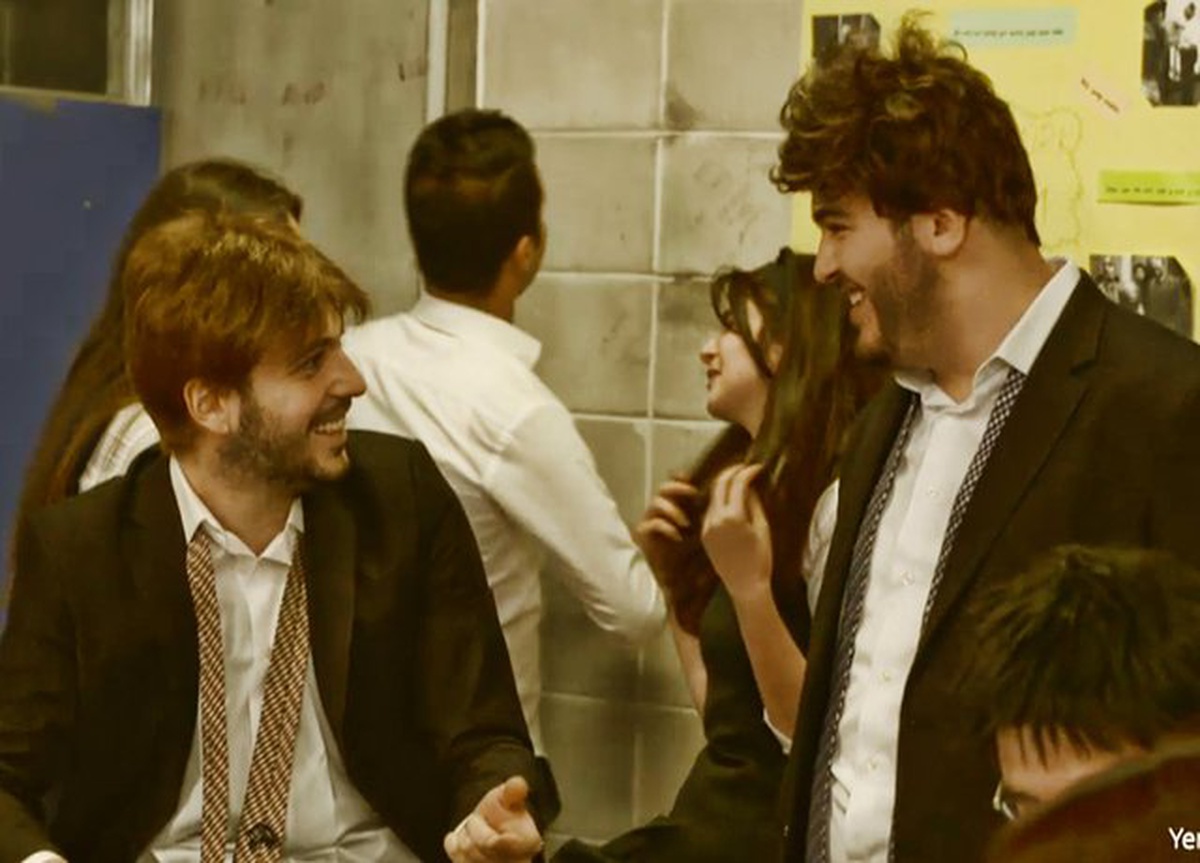 Tarihin Tozlu Sayfaları Skeci! \'Seneye Görüşürüz\'