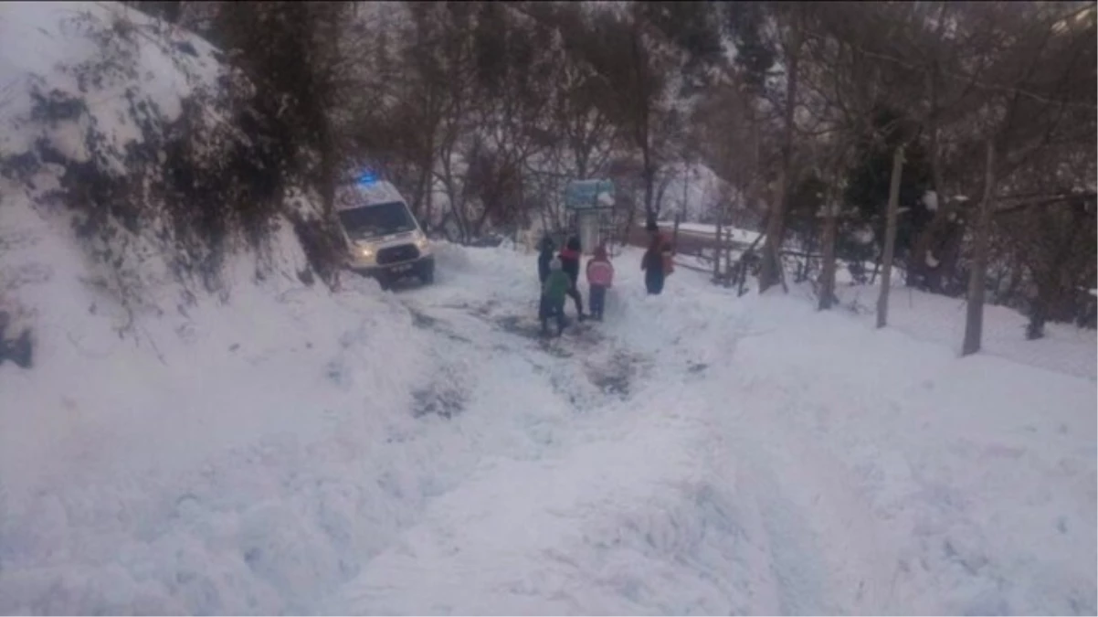 Yaylada Mahsur Kalan Hasta Bebeğe 11 Saat Sonra Ulaşıldı