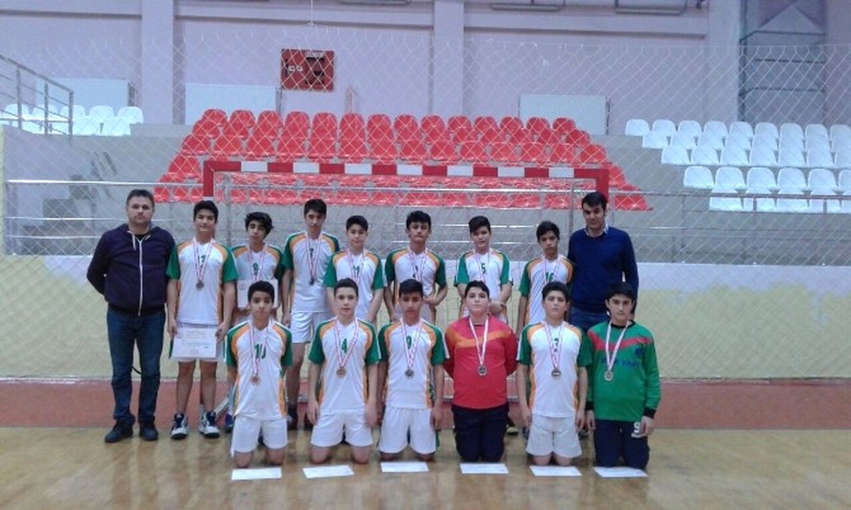 Yunusemreli Hentbolcular Uşak\'tan Galip Döndü