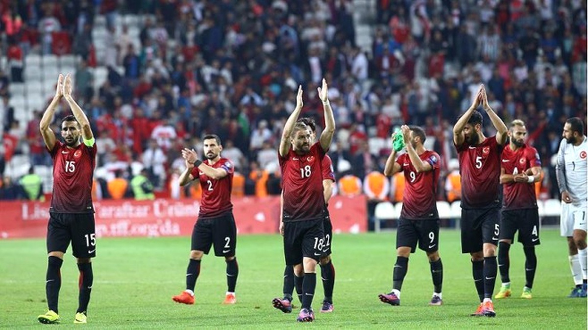 2016 A Milli Futbol Takımı\'na Yaramadı