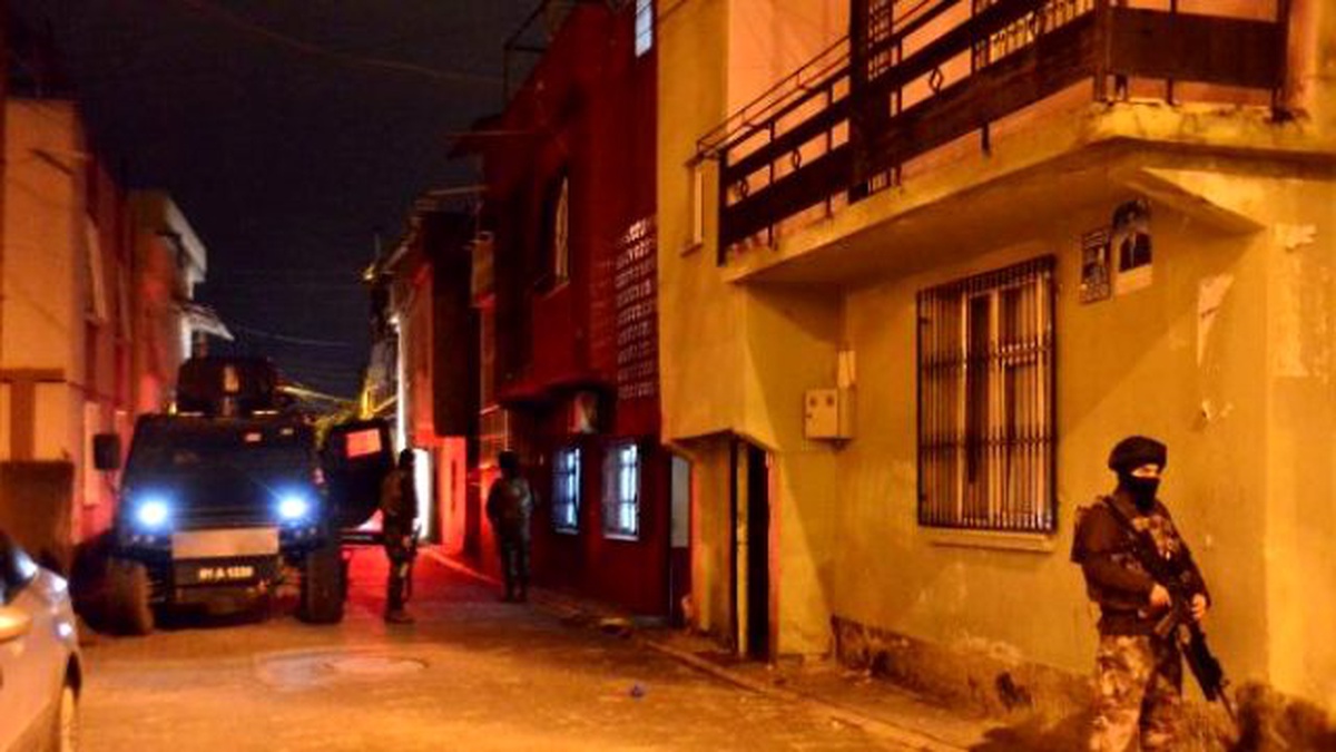 Adana\'da Hava Destekli Deaş Operasyonu: 30 Gözaltı