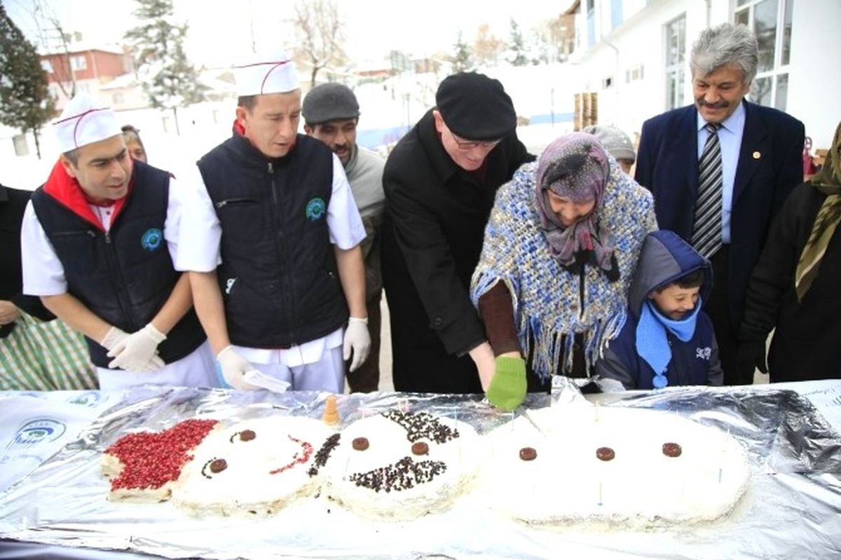 Aşevi\'nde Yılbaşı Morali