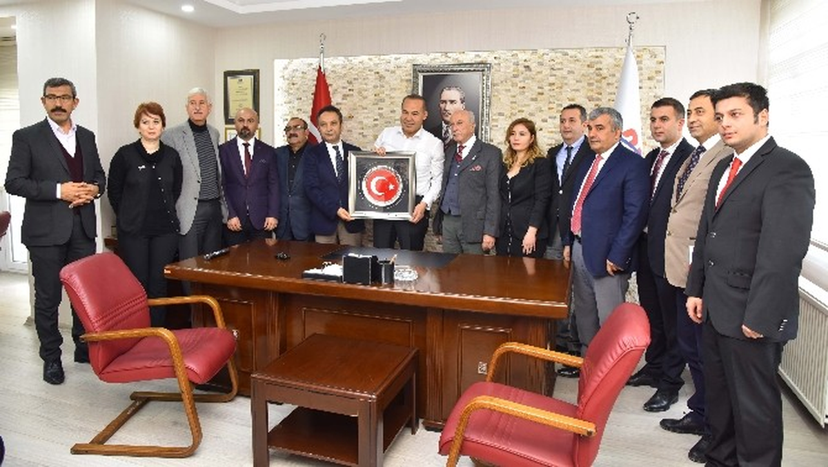 Başkan Sözlü: "Adana\'da 100 Yıllık Şehir Planlaması Yapıyoruz"