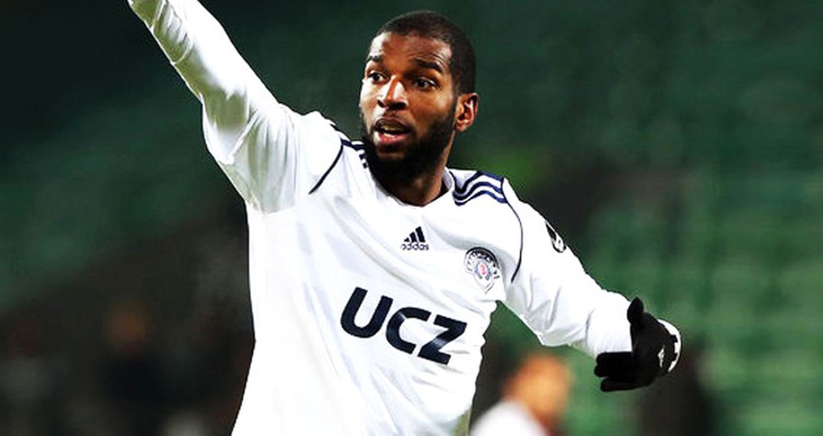 Beşiktaş\'tan Sol Bek ve Stoper Atağı