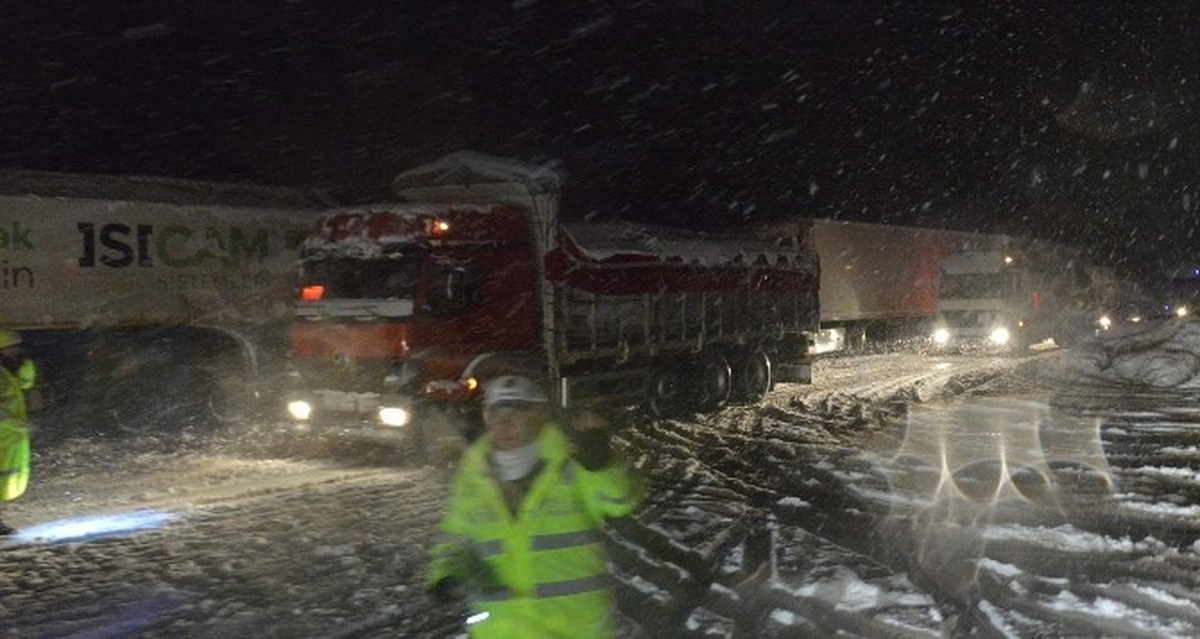 Bursa-Ankara Yolu Kapandı