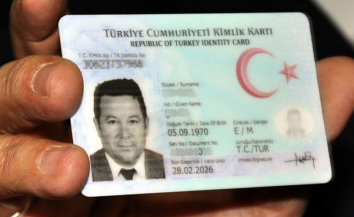 Bursa\'da Yeni Kimlik Kartları Dağıtımı