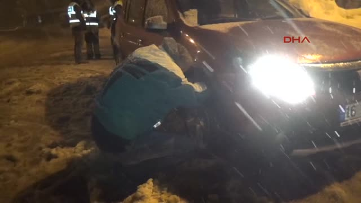 Bursa Uludağ\'da Kar Kalınlığı 2 Metre 20 Santime Ulaştı